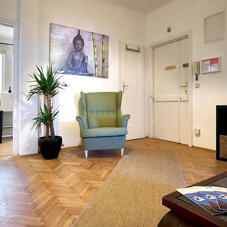 Operastreet City Center Apartment "Bangkok" In Вена Экстерьер фото